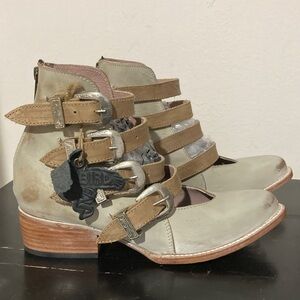 Freebird by Steven Scarlett OG Ice Color Size 8